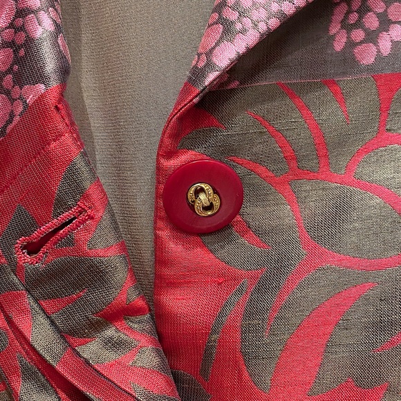 Oscar de la Renta De Mask Suit - 12 - Picture 5 of 9